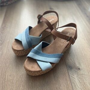 TOMS Two-Tone Blue & Brown Wedge Sandals